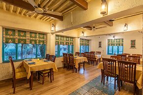 Tree of Life Birdsong Chalets