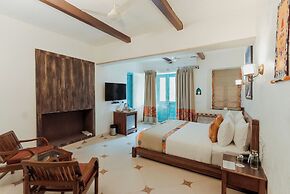 Tree of Life Birdsong Chalets