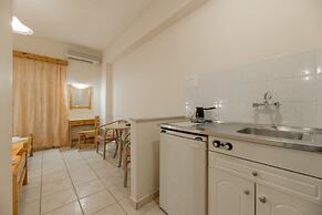 Pink Panther Studios & Apartments