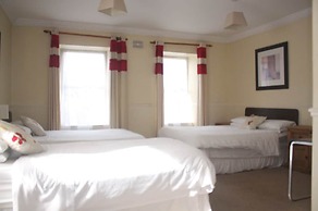 No 13 Townhouse