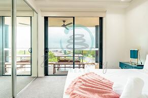 Waterfront Retreat Ocean Views Pool Balcony