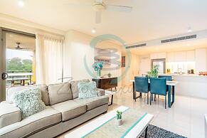 Waterfront Retreat Ocean Views Pool Balcony