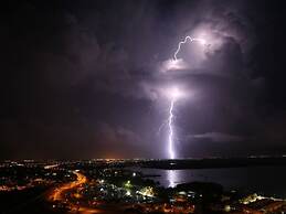 Waterfront Retreat Ocean Views Pool Balcony