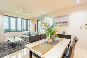 Waterfront Retreat Ocean Views Pool Balcony