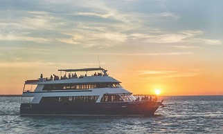 Penthouse Haven Lux Balcony Dining Sea View