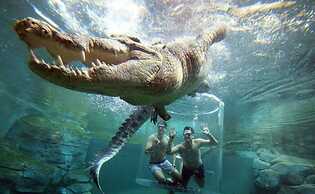 Penthouse Haven Lux Balcony Dining Sea View