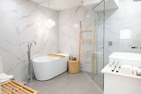 Rosewood Rustic Refuge Pool Outdoor Dining Backyard