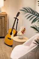 Rosewood Rustic Refuge Pool Outdoor Dining Backyard