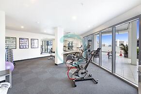 Sunshine Delight Seaview Pool Gym Balcony