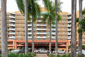 Coastal Elegance Sunset Pool Balcony Dining
