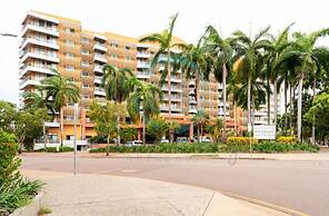Coastal Elegance Sunset Pool Balcony Dining