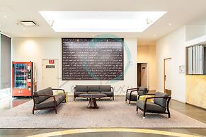 Hotel Suite Sunset View Pool Balcony Office