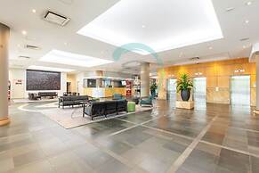 Coastal Splendor Seaview Pool Balcony Dining