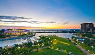 Coastal Splendor Seaview Pool Balcony Dining
