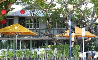 Coastal Splendor Seaview Pool Balcony Dining