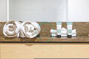 Coastal Splendor Seaview Pool Balcony Dining