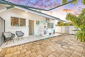 Zen Hideaway Cozy 2BR Haven Office Dual Patio