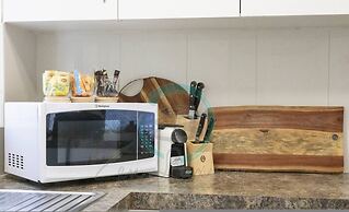 Zen Hideaway Cozy 2BR Haven Office Dual Patio