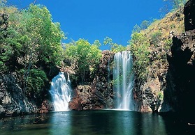 Zen Ocean Bliss Seaview Balcony Outdoordining
