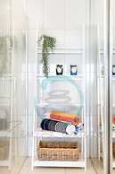 Zen Seabreeze Workdesk Balcony Dining Seaview