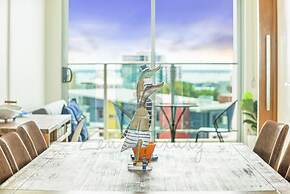 Zen Seabreeze Workdesk Balcony Dining Seaview