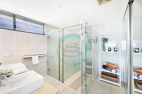 Zen Seabreeze Workdesk Balcony Dining Seaview