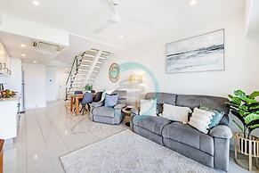 Zen Sea View 2BR 2BA Penthouse