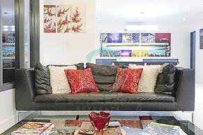 Zenlux Waterfront Mansion Infinity Pool Cinema