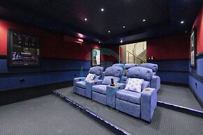 Zenlux Waterfront Mansion Infinity Pool Cinema