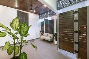 Zenlux Waterfront Mansion Infinity Pool Cinema