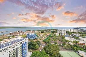 Coastal Magnificence Pool Workspace Parking