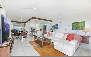 Coastal Magnificence Pool Workspace Parking