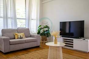 Zen Nest Cozy Lawn Minimalist