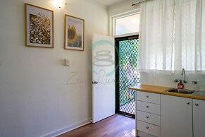 Zen Nest Cozy Lawn Minimalist