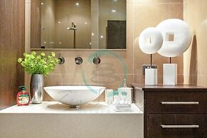 Luxury Marina Mansion Pool Gym BBQ Office