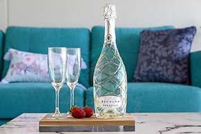 Zen Marina Bayview Balcony Executive Suite