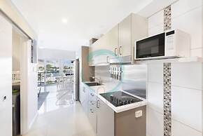 Zen Marina Bayview Balcony Executive Suite