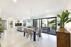 Zenhouse Prestige Modern Stylish Private Lawn