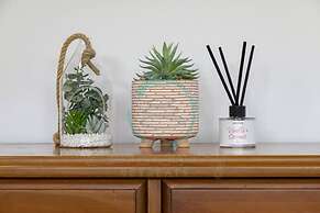 Zenhouse Prestige Modern Stylish Private Lawn