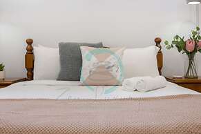 Zenhouse Prestige Modern Stylish Private Lawn