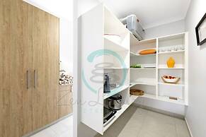 Zenhouse Prestige Modern Stylish Private Lawn