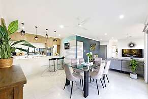 Zenhouse Prestige Modern Stylish Private Lawn