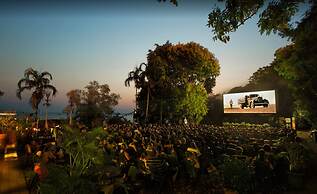 Zenseaside Waterfront Haven Office Pool BBQ