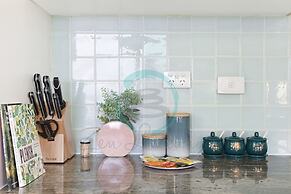 Pinnacle Penthouse Ambience Views Pool Gym