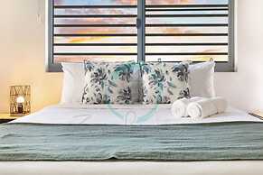 Pinnacle Penthouse Ambience Views Pool Gym