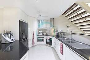 Lux Beachfront PH Office Pool Skyline Views