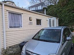 Homely 2 bed Caravan in Portland Dorset