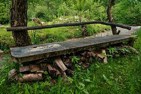 Viewtopia - The Secret Land