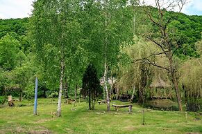 Viewtopia - The Secret Land