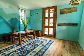 Viewtopia - The Secret Land